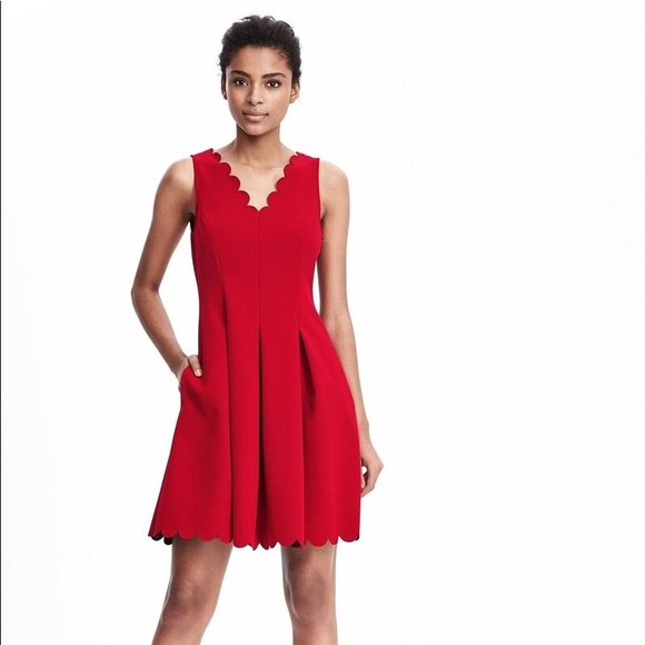 Banana Republic Dresses & Skirts - Banana Republic scalloped pocket dress